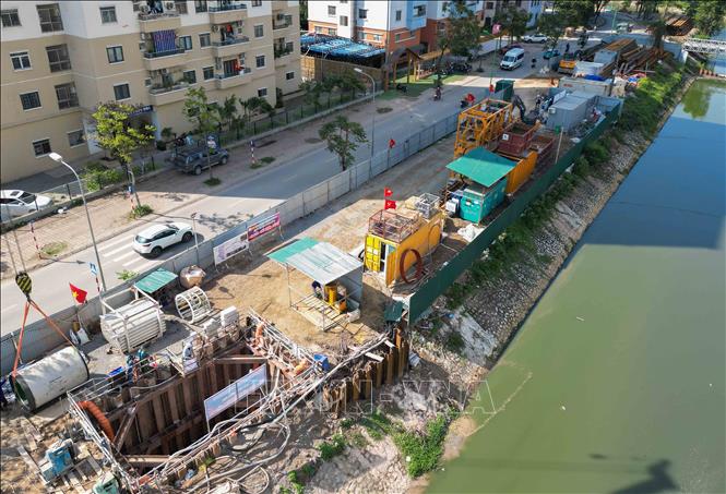 Theo kế hoạch, công trình sẽ hoàn thành trong vòng 2 năm. Đơn vị thi công đang cố gắng hoàn thành trước thời hạn từ 3–6 tháng. (Ảnh: Phan Phương /TTXVN)